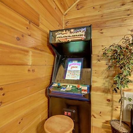 Creekside Paradise Found! One-Bedroom Mountain Cabin In Pigeon Forge Sevierville Exterior photo